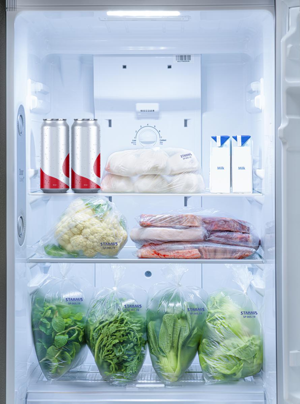 Tác hại của việc sử dụng túi nilon thông thường để bảo quản thức ăn trong tủ lạnh
